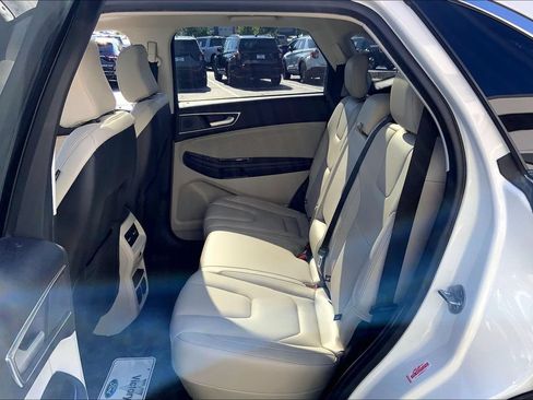 Used 2020 Ford Edge Titanium w/ Equipment Group 301A AWD/4WD image 11
