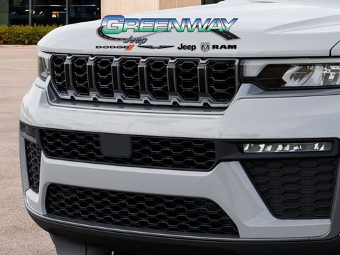 New 2026 Jeep Grand Cherokee L Limited RWD image 11