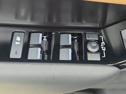New 2026 Land Rover Range Rover Velar Autobiography AWD/4WD image 29
