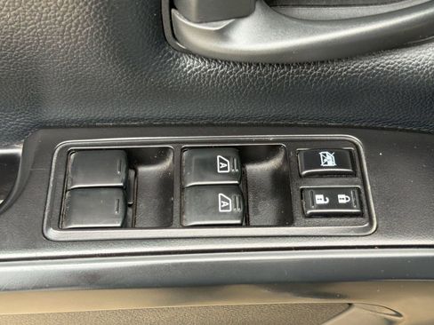 Used 2018 Nissan Titan S w/ S Utility Package AWD/4WD image 12
