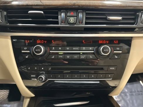 Used 2018 BMW X5 xDrive35d image 27