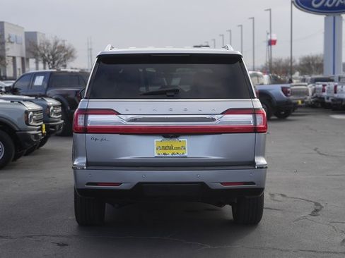 Used 2021 Lincoln Navigator Reserve image 7