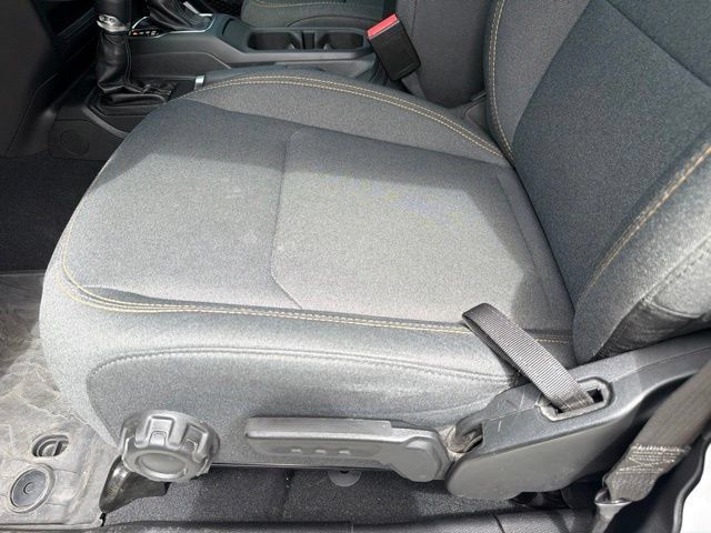 Used 2024 Jeep Gladiator Sport AWD/4WD image 39