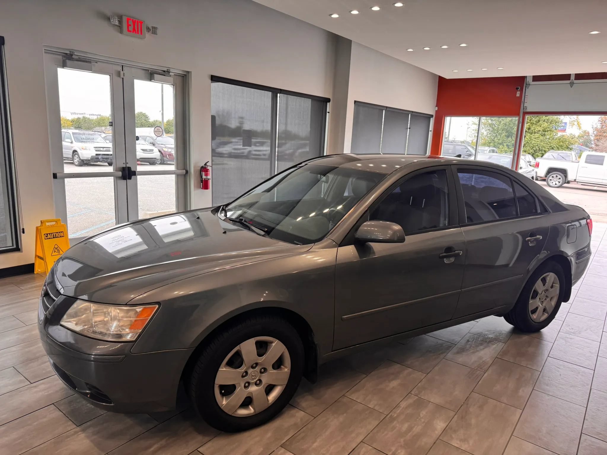 Used 2010 Hyundai Sonata GLS FWD image 8
