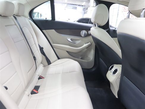 Used 2020 Mercedes-Benz C 300 4MATIC Sedan image 16