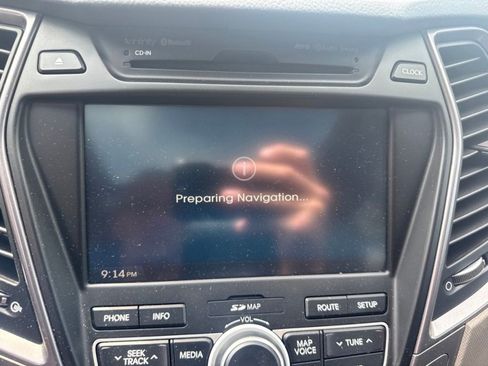 Used 2015 Hyundai Santa Fe Limited w/ Option Group 04 FWD image 19