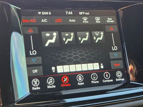 Used 2023 Dodge Durango SXT Launch Edition AWD/4WD image 30