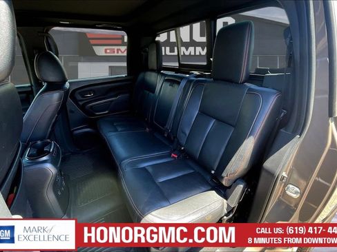 Used 2021 Nissan Titan PRO-4X w/ Pro-4x Convenience Package AWD/4WD image 23