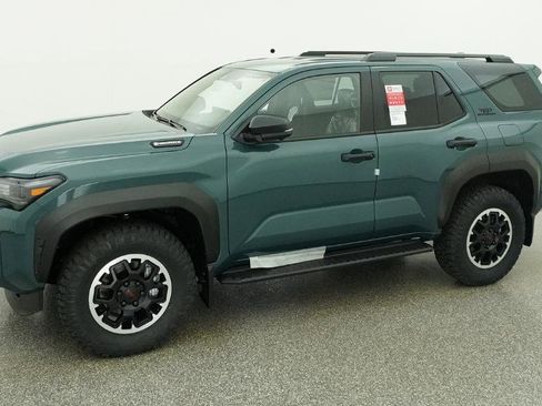 New 2026 Toyota 4Runner TRD Off-Road Premium AWD/4WD image 5