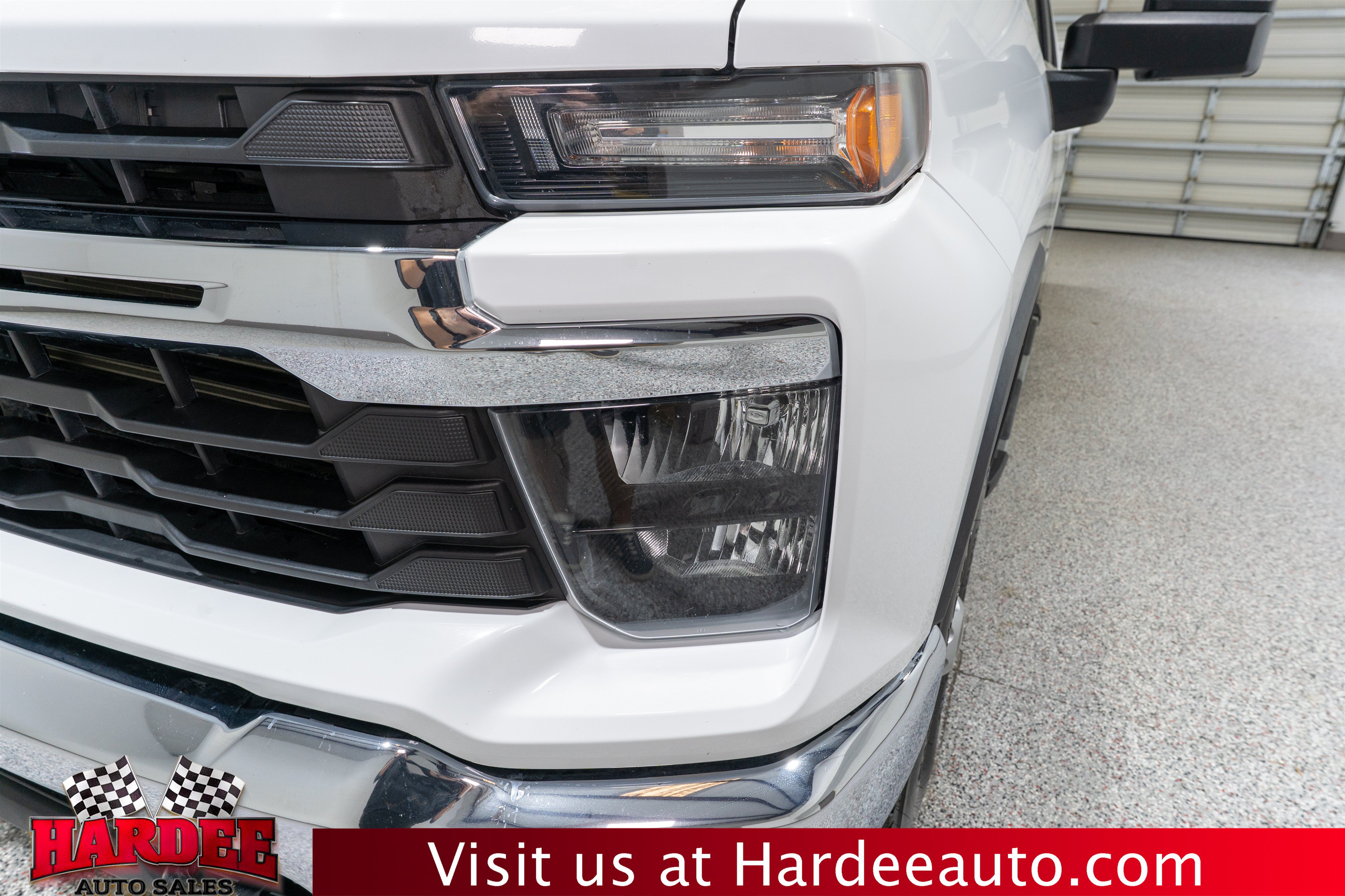 Used 2024 Chevrolet Silverado 2500 LT w/ Convenience Package AWD/4WD image 8