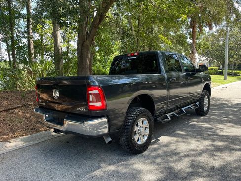 Used 2022 RAM 2500 Big Horn w/ Level C Equiment Group AWD/4WD image 5