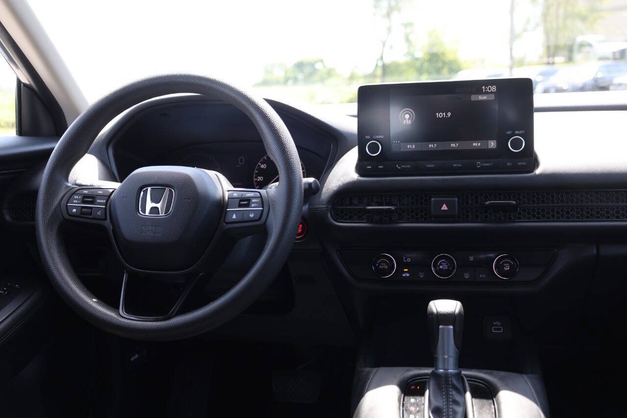 Used 2023 Honda HR-V LX image 23