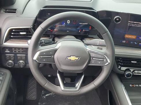 New 2026 Chevrolet Suburban Premier AWD/4WD image 11