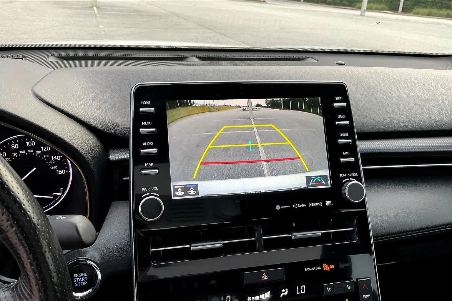 Used 2019 Toyota Avalon Touring FWD image 27