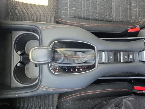 Certified 2024 Honda HR-V Sport image 21