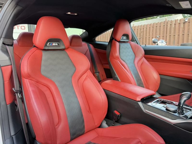 Used 2022 BMW M4 Competition w/ M Carbon Exterior Package RWD image 26