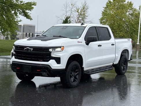 Used 2024 Chevrolet Silverado 1500 LT Trail Boss w/ Convenience Package II AWD/4WD image 28