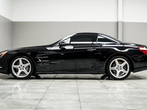 Used 2014 Mercedes-Benz SL 550 image 10