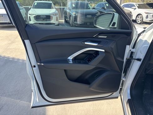 New 2025 Audi Q5 Premium Plus image 10