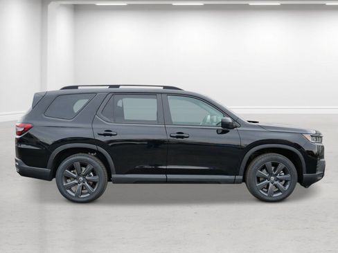 New 2026 Honda Pilot Sport image 6