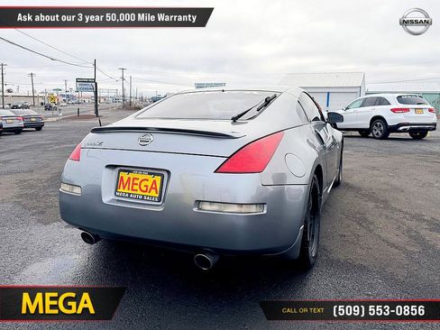 Used 2004 Nissan 350Z Touring w/ Aerodynamics Pkg image 11