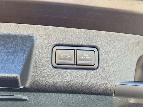 New 2025 Kia Telluride S image 13