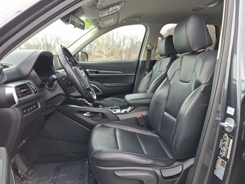 Used 2022 Kia Telluride LX image 12