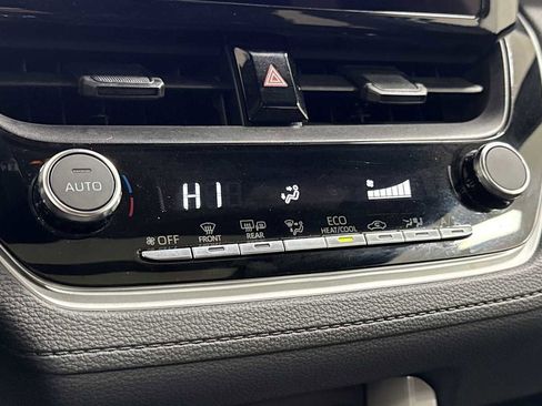 Certified 2025 Toyota Corolla Cross AWD Hybrid image 21