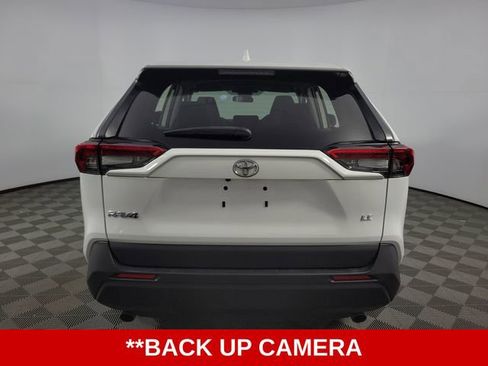 Used 2024 Toyota RAV4 LE image 7