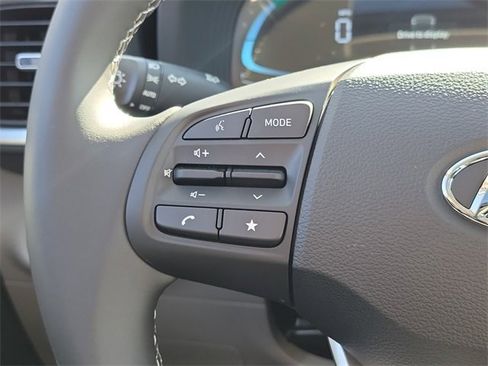 New 2026 Hyundai Venue SEL image 5