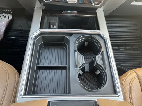 Used 2022 Ford F250 Lariat w/ Chrome Package image 75