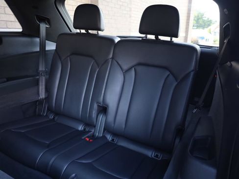 Used 2018 Audi Q7 3.0T Prestige AWD/4WD image 24