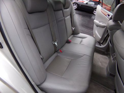 Used 2005 Lexus ES 330 image 34