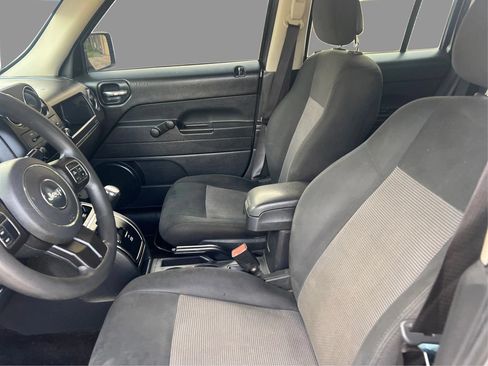 Used 2015 Jeep Patriot Sport FWD image 10