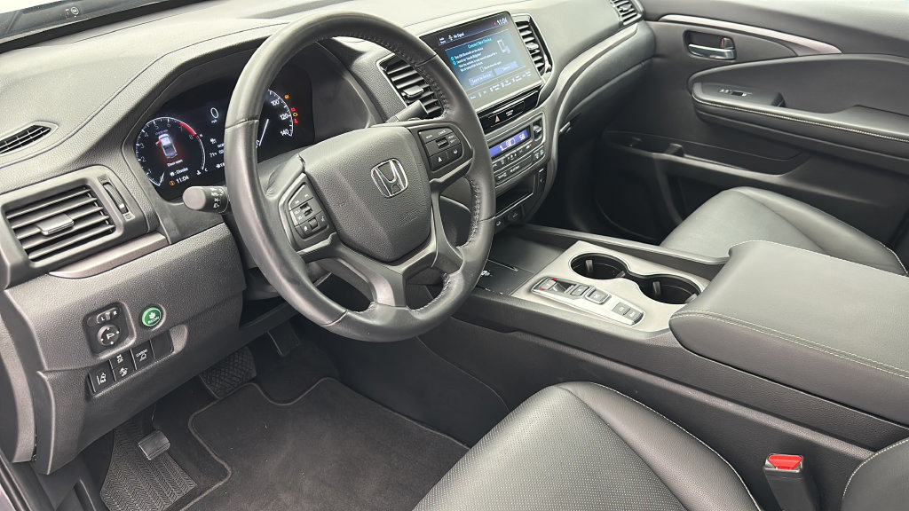 Used 2025 Honda Ridgeline RTL image 13