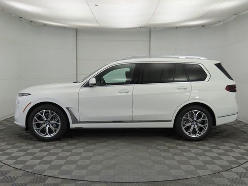 New 2026 BMW X7 xDrive40i image 8