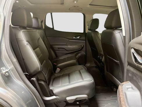 Used 2022 GMC Acadia Denali w/ Denali Ultimate Package AWD/4WD image 30
