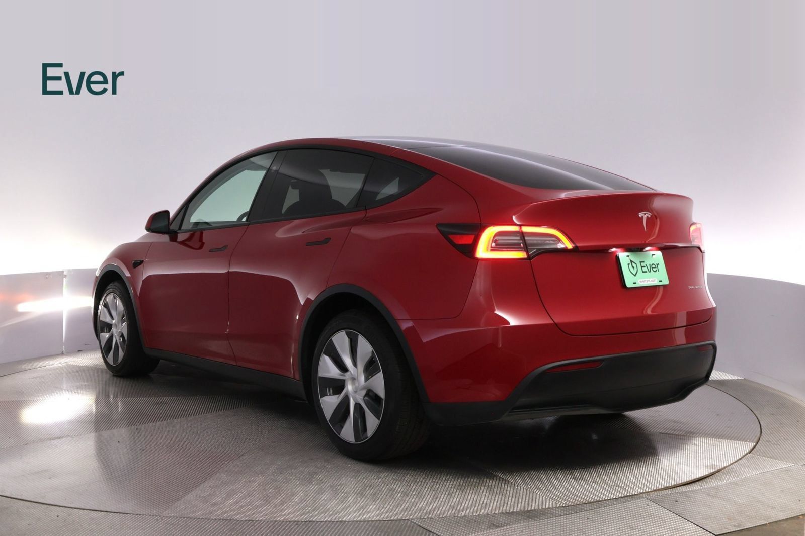 Used 2023 Tesla Model Y Long Range AWD/4WD image 17