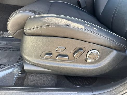 Used 2025 Genesis GV70 2.5T Sport Prestige w/ Sport Prestige Package image 47