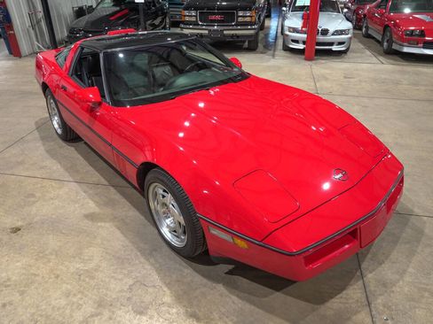 Used 1990 Chevrolet Corvette Coupe image 14