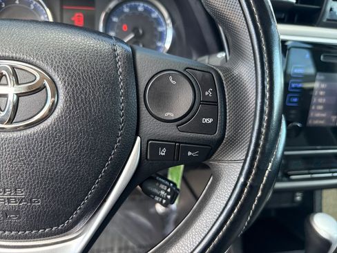 Used 2018 Toyota Corolla LE image 14