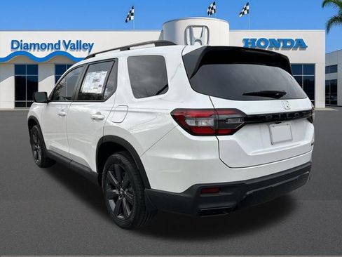 New 2026 Honda Pilot Sport image 4