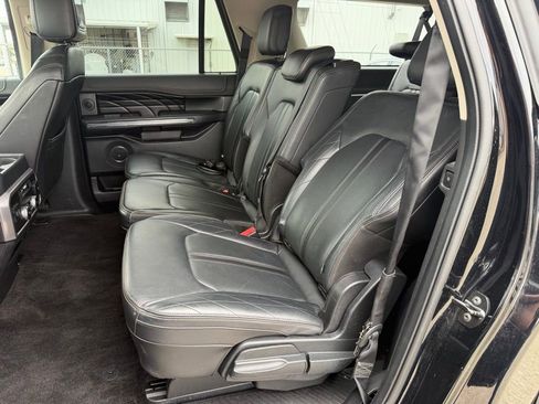 Used 2018 Ford Expedition Max Platinum image 14