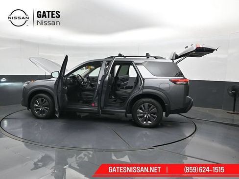 Certified 2023 Nissan Pathfinder SV w/ Black Appearance Package AWD/4WD image 54