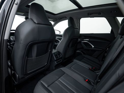 Certified 2025 Audi Q5 Premium Plus w/ Premium Plus image 15