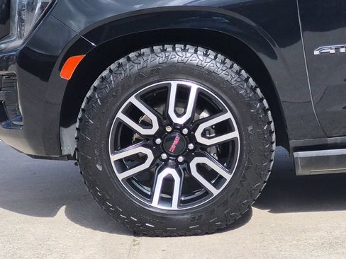 Used 2021 GMC Yukon XL AT4 w/ AT4 Premium Plus Package AWD/4WD image 28