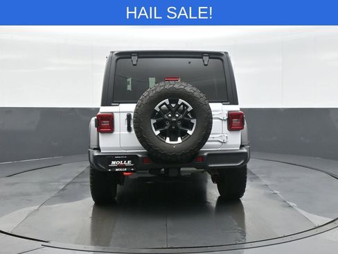 Used 2024 Jeep Wrangler Rubicon w/ Convenience Group image 6