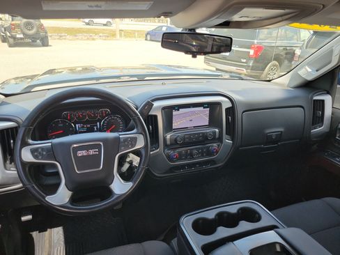 Used 2017 GMC Sierra 1500 SLE w/ SLE Value Package image 18