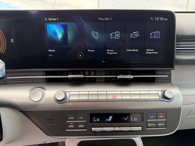 Used 2025 Hyundai Kona SEL AWD/4WD image 21