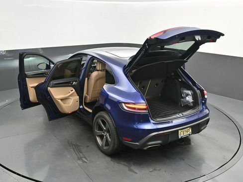 New 2026 Porsche Macan image 42